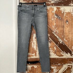 A Goldie legging ankle jeans